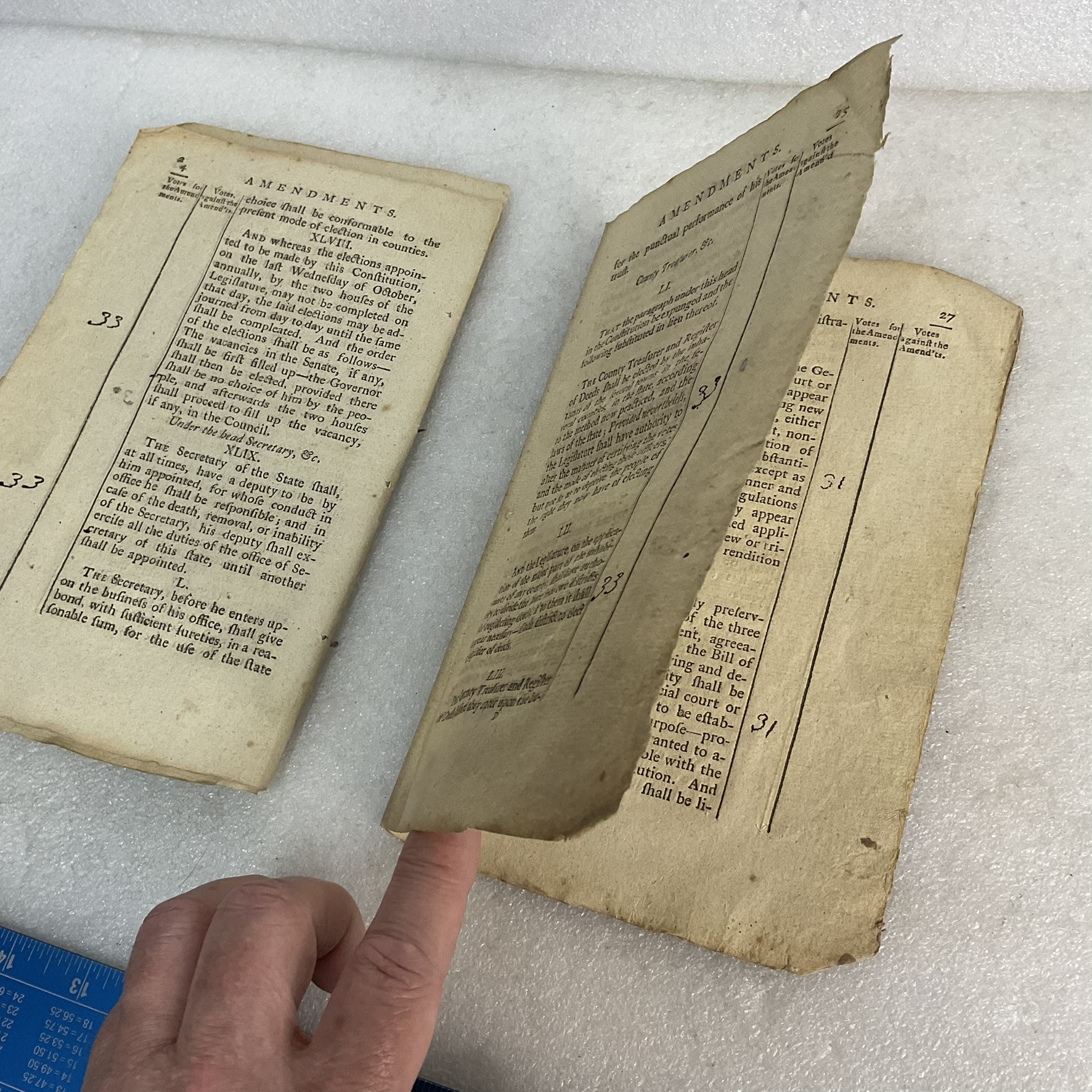 Loose leaves and condition detail from the 1792 New Hampshire constitutional amendments printing